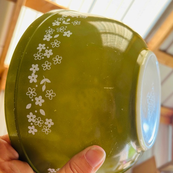 Pyrex bowl, Crazy Daisy #403. Very good used condition. - Picture 4 of 6